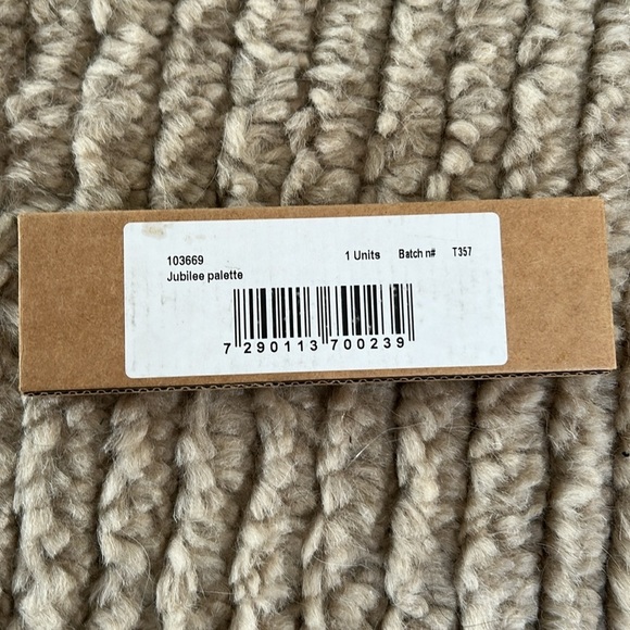 NWT NATASHA DENONA Jubilee Eyeshadow Palette - Picture 2 of 4